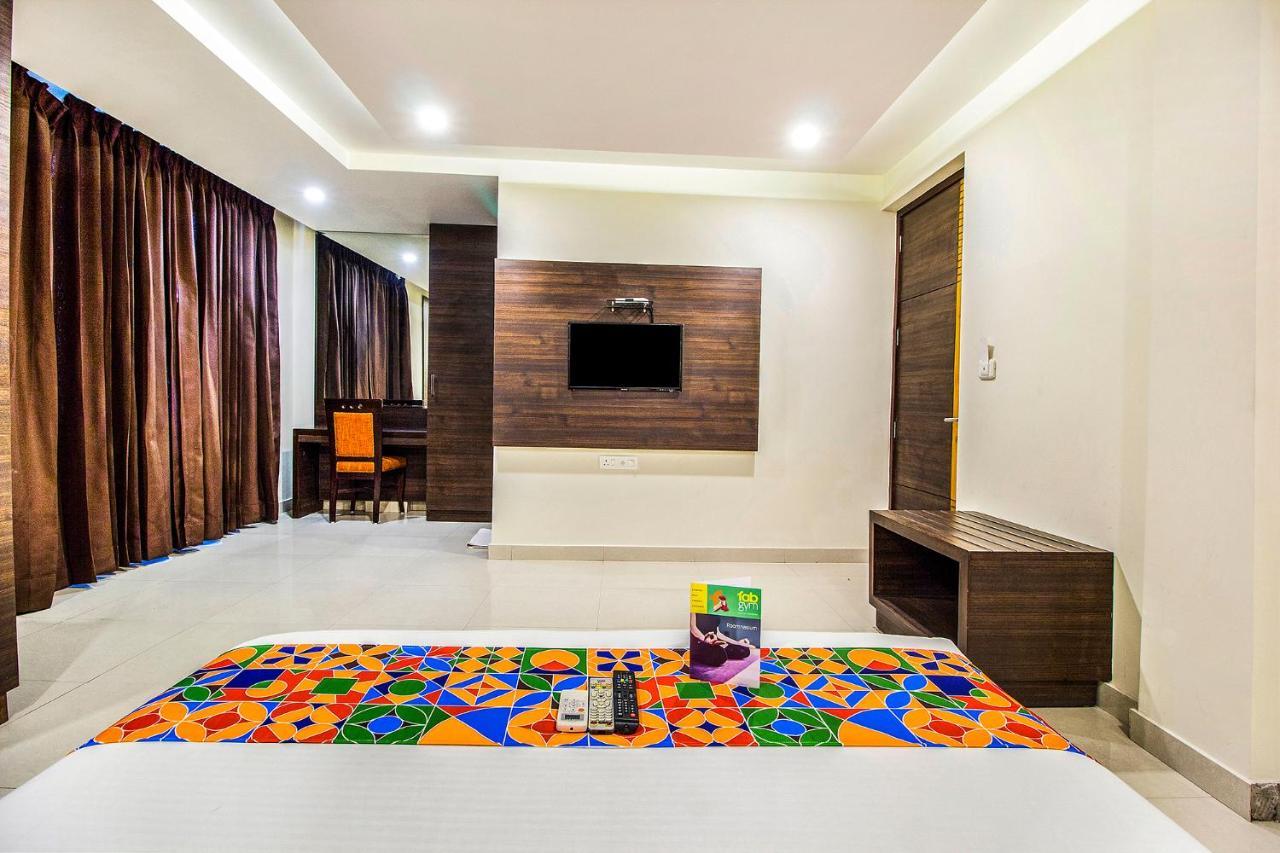 Fabhotel Kk Continental Albert Rd Amritsar Exterior photo