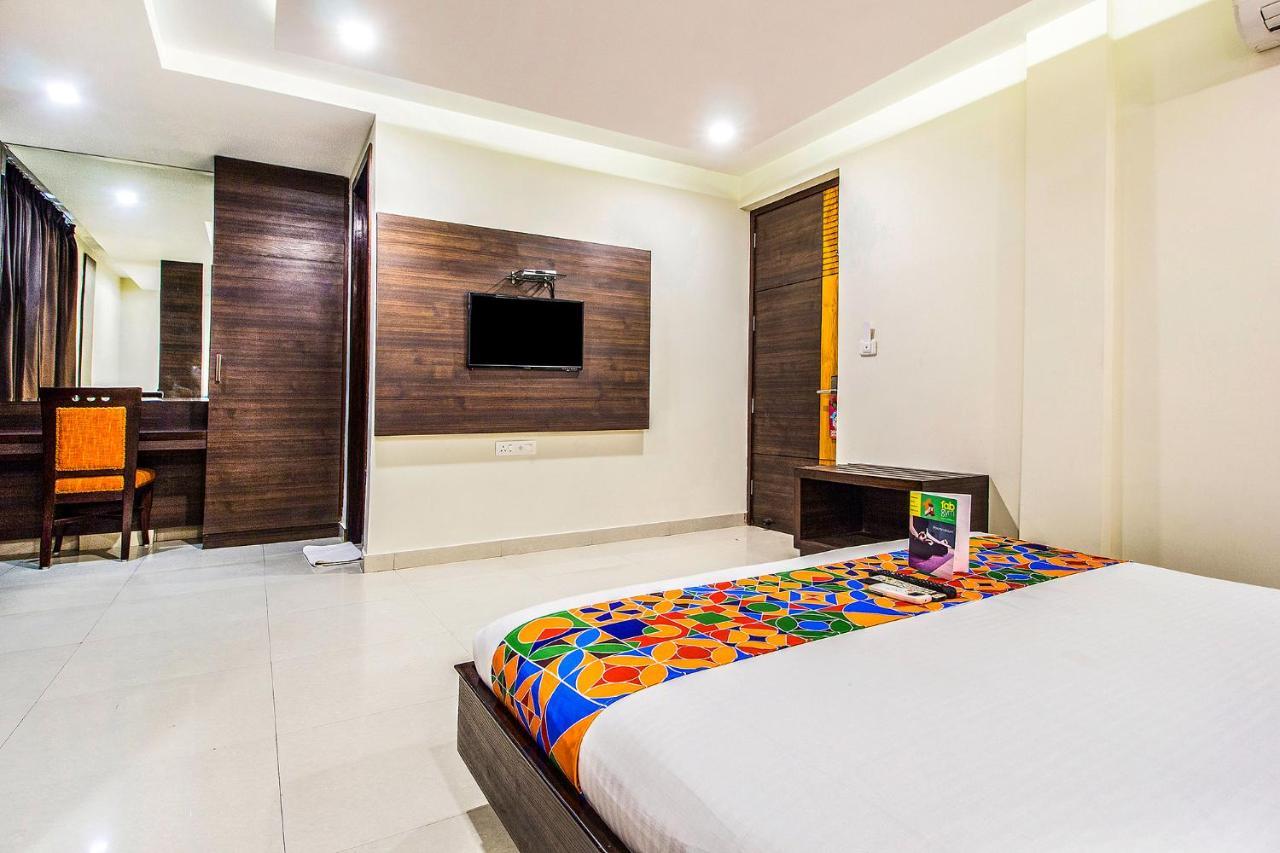 Fabhotel Kk Continental Albert Rd Amritsar Exterior photo