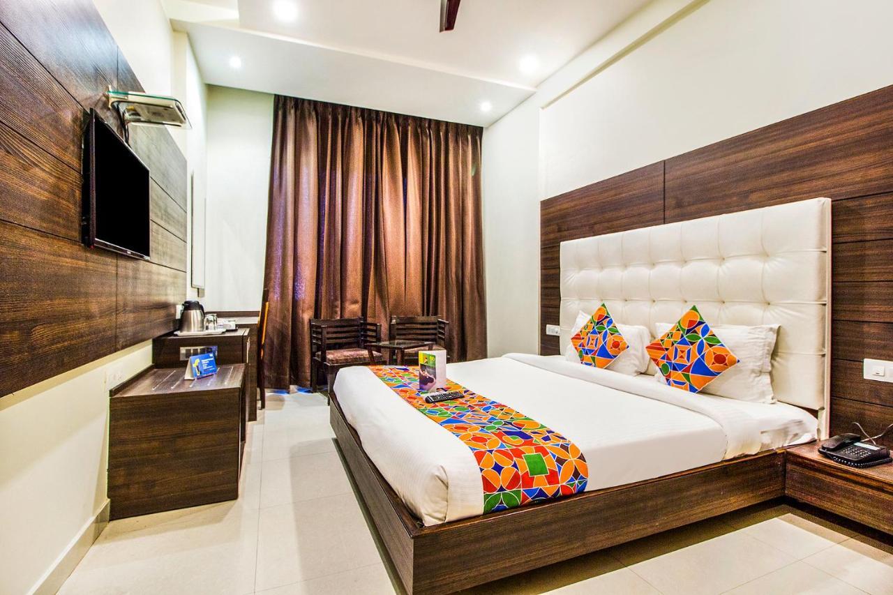Fabhotel Kk Continental Albert Rd Amritsar Exterior photo