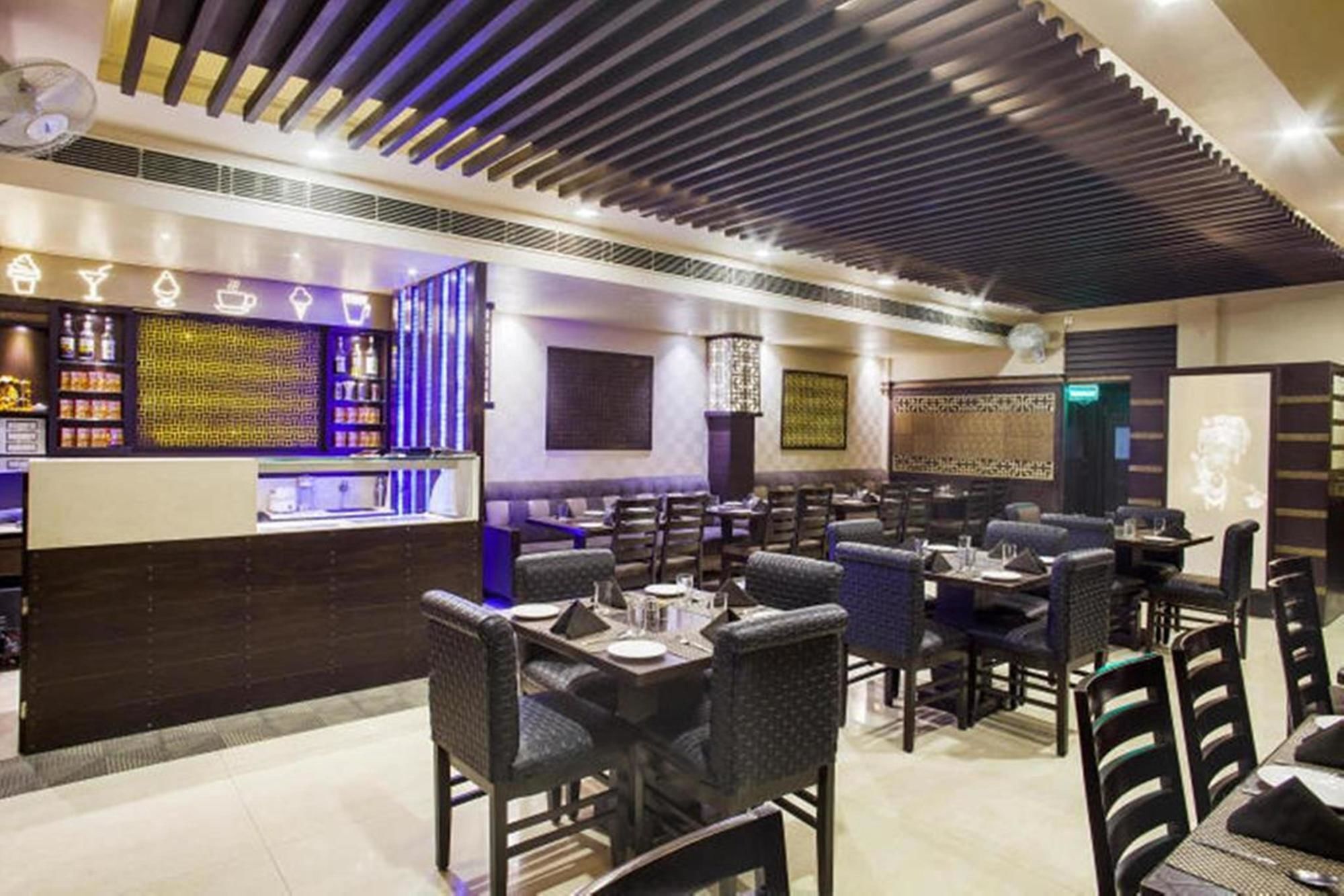 Fabhotel Kk Continental Albert Rd Amritsar Exterior photo